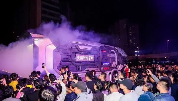 跟著小編的腳步，近距離觀看天貓養(yǎng)車1號